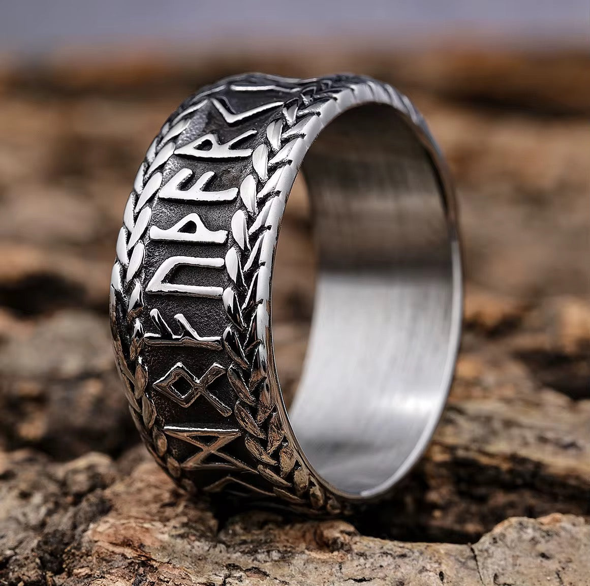 Futhark Loop Ring